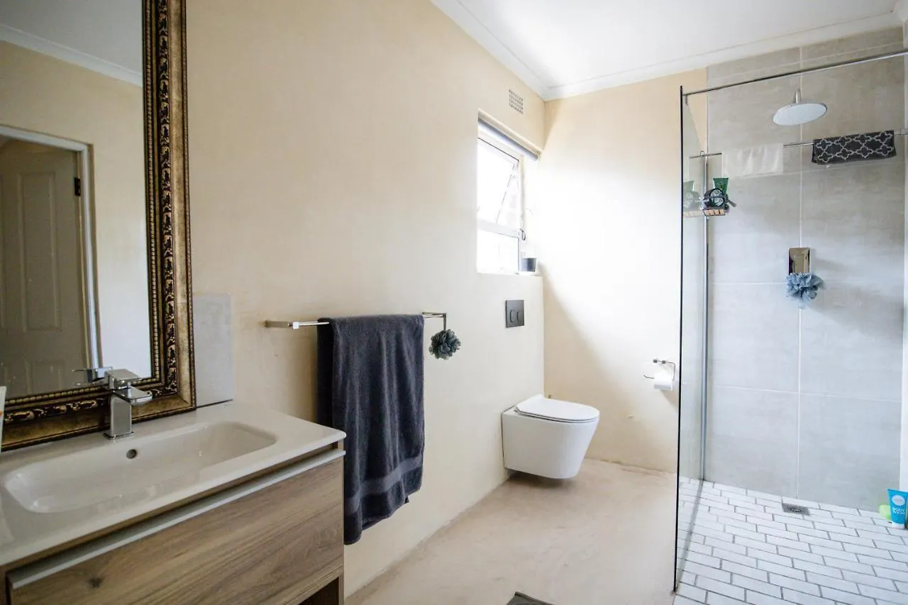 Fairview Crescent 03 By Ctha Villa Cape Town 0*,