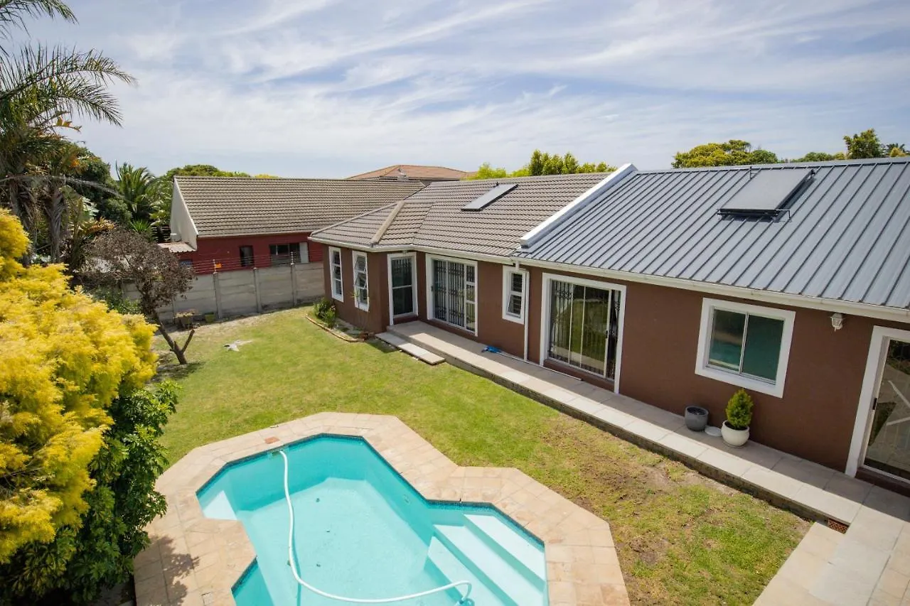 Fairview Crescent 03 By Ctha Villa Cape Town