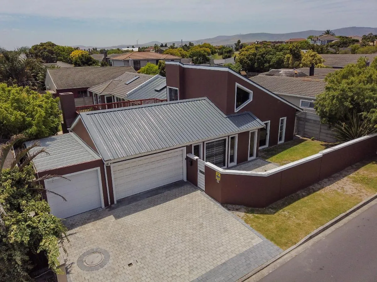 Fairview Crescent 03 By Ctha Villa Cape Town Holiday home