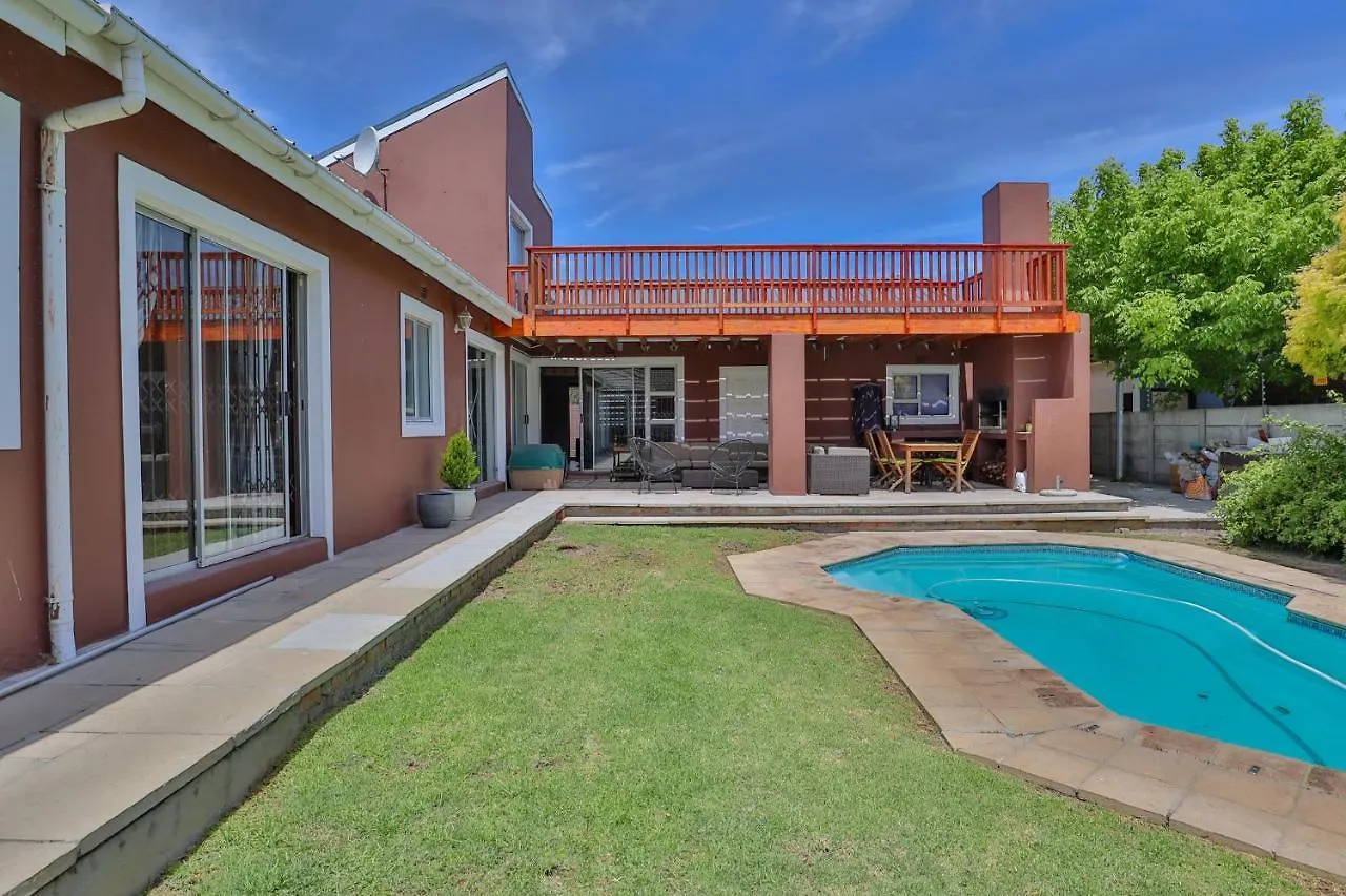 Fairview Crescent 03 By Ctha Villa Cape Town Holiday home