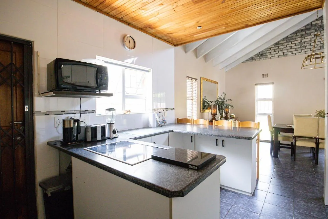 Fairview Crescent 03 By Ctha Villa Cape Town South Africa